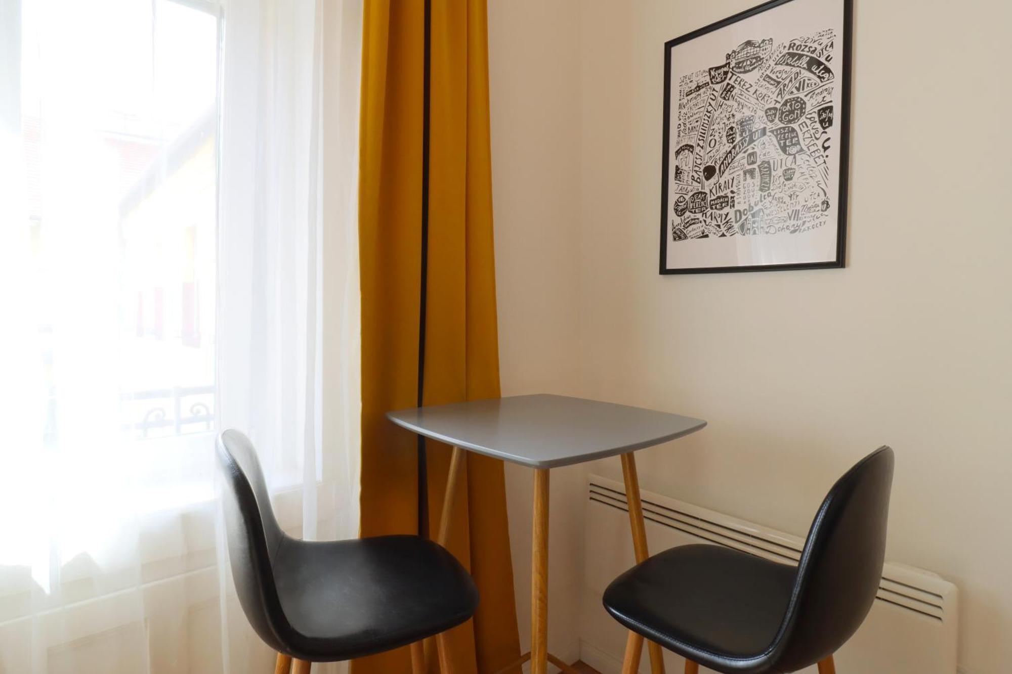 A13 Downtown Apartments With Parking ブダペスト エクステリア 写真
